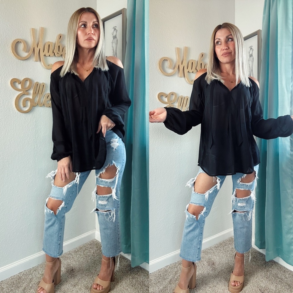 Double Zero Elegant Black cold shoulder flowy sheer long sleeve Top size large